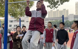 中考女生要考足球吗，女生中考考不上高中学什么专业好